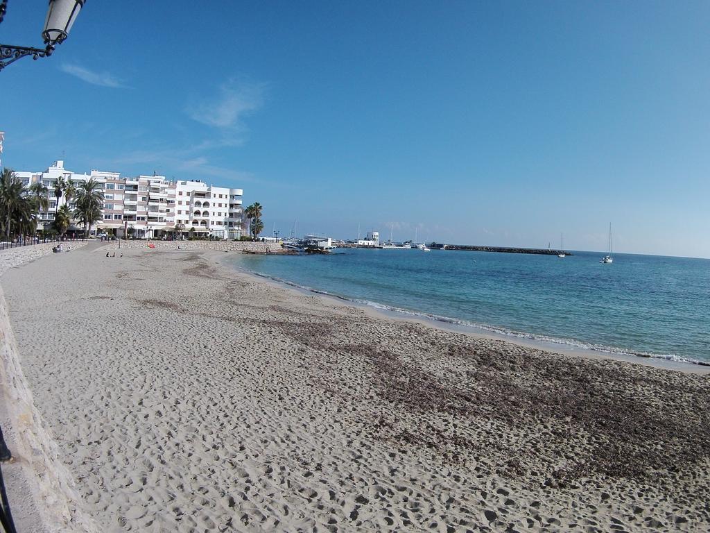 Hostal Mayol Santa Eularia des Riu Exterior photo